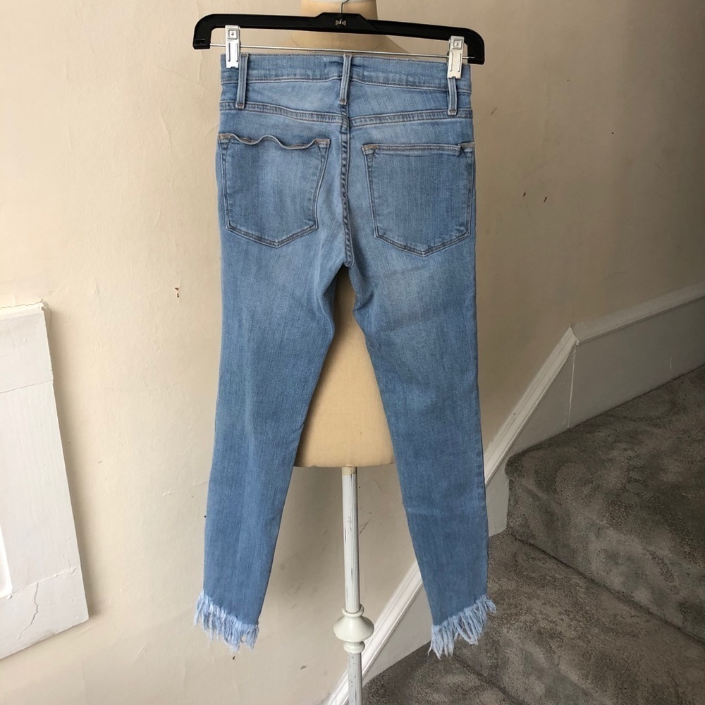 FRAME Le High Waisted Shredded Hem Skinny Jean EUC - Picture 3 of 6